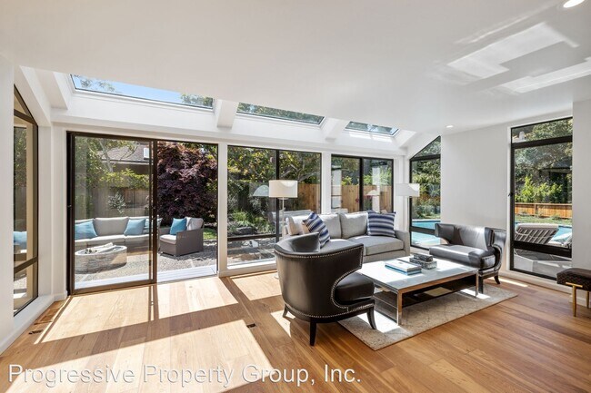 Foto del edificio - 4 br, 2.5 bath House - 3 Corte Las Casas