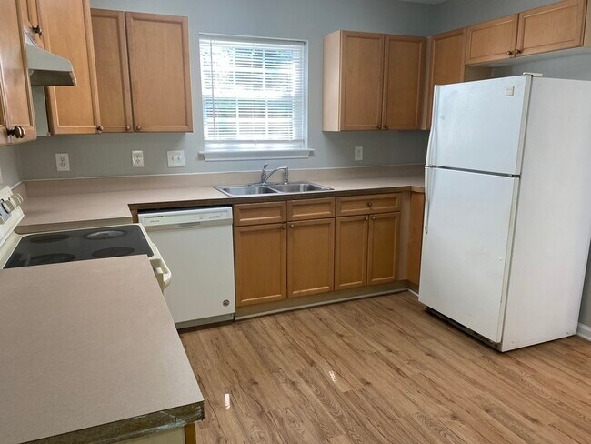Building Photo - 1463 Hidden Stream Ct