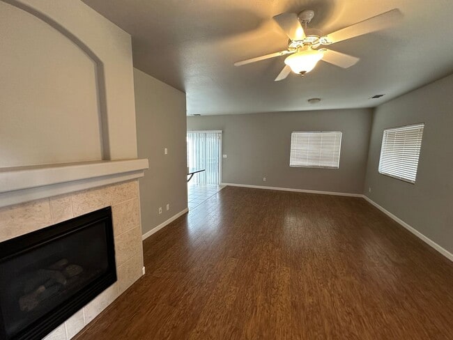 Building Photo - 3295 Rivermont St