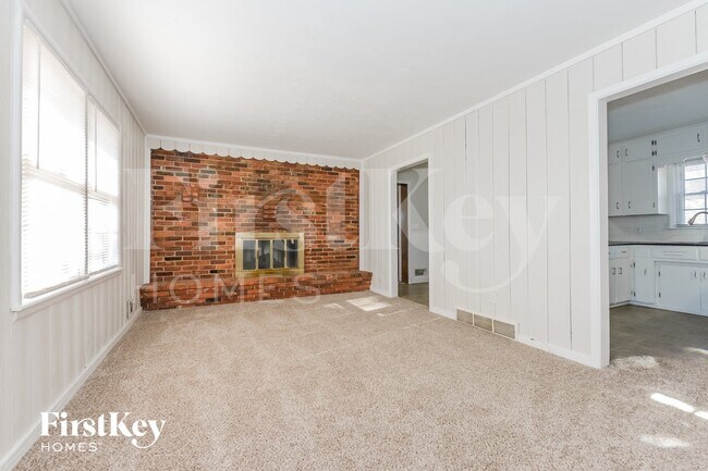 Foto del edificio - 7600 E 70th Terrace