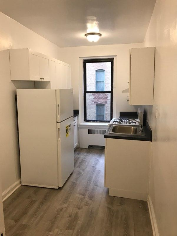 Foto del edificio - 35-53 82nd Street