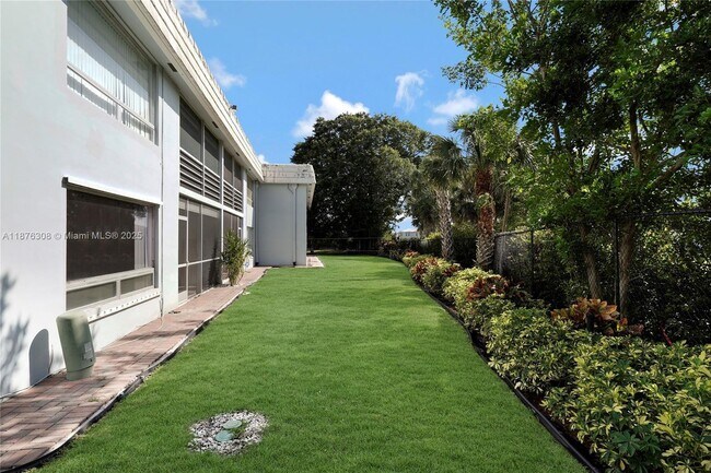 Foto del edificio - 4291 NW 9th Ave