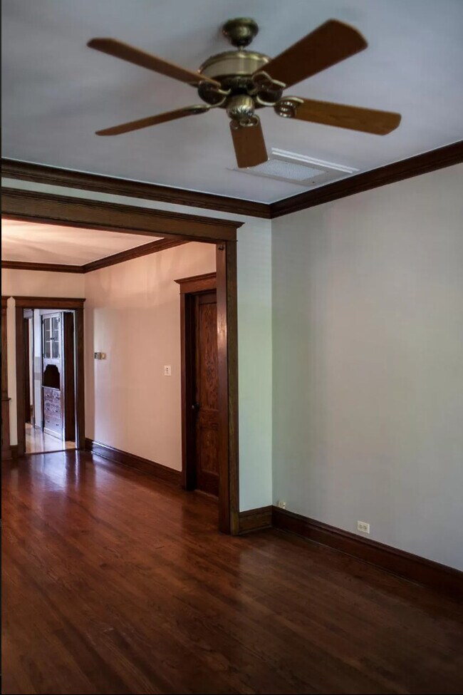Foto del edificio - 4220 N Winchester Ave