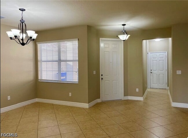 Building Photo - 10474 Spruce Pine Ct