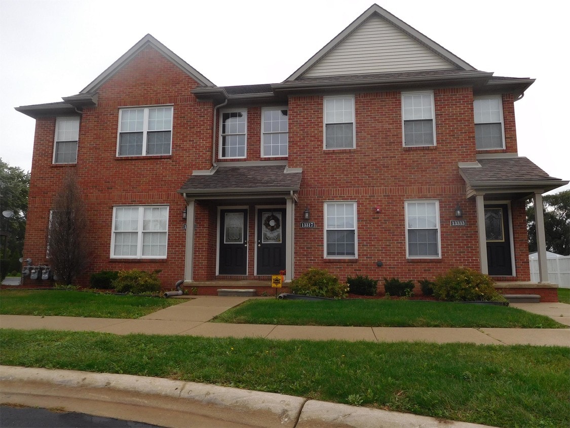 13333 Turnberry Ct, Southgate, MI 48195 Townhome Rentals in Southgate