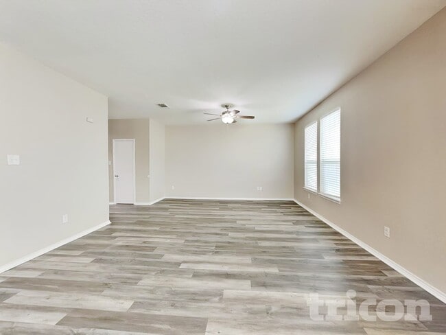 Foto del edificio - 4538 Wrangler Run