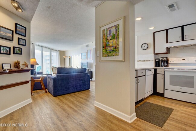 Foto del edificio - 2000 New River Inlet Rd