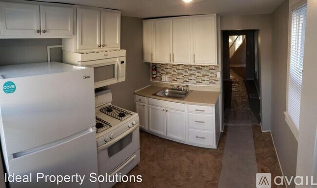 Building Photo - 3 br, 1 bath House - 102 S Heald Street