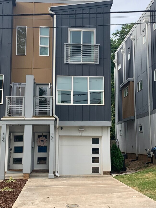 Building Photo - 161 S Bruns Ave