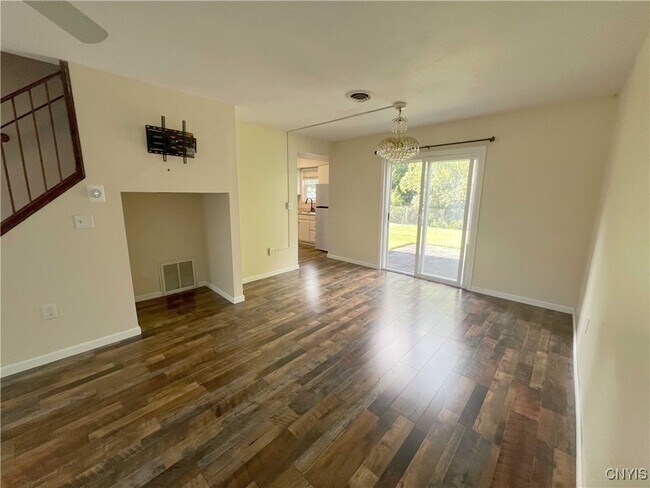 Foto del edificio - 245 Wildwood Ridge