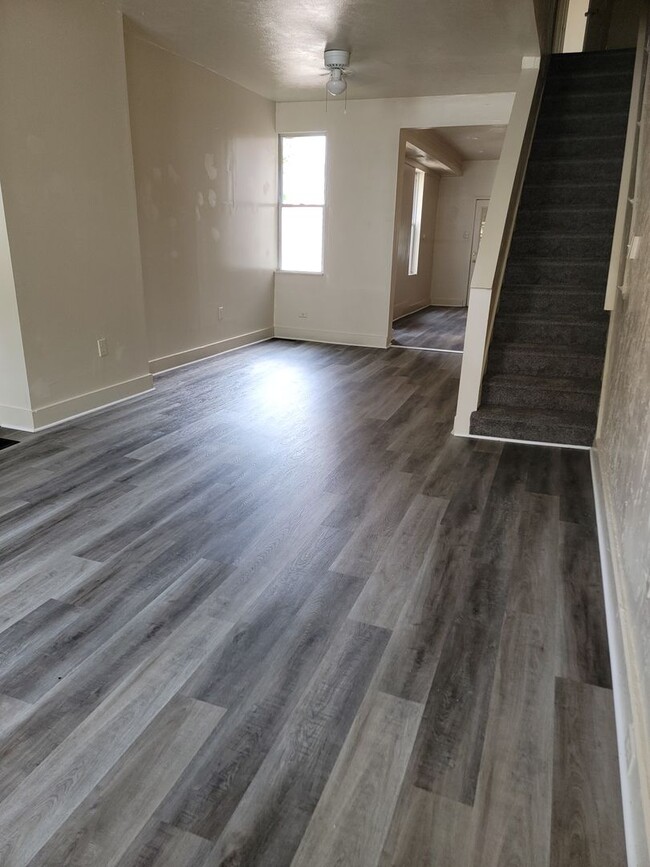 Building Photo - 451 Juniper St