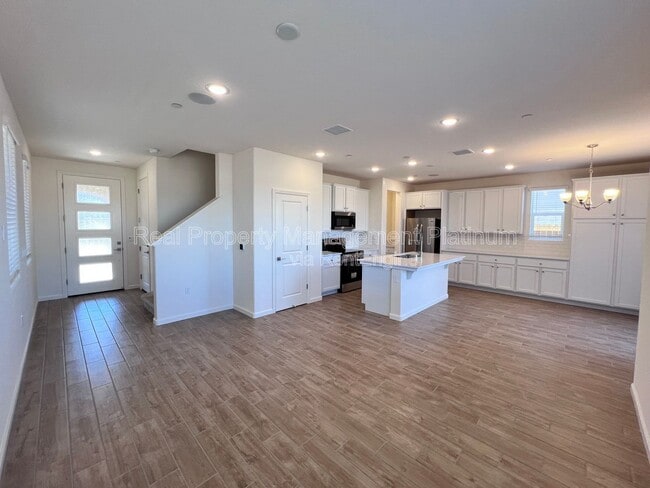 Foto del edificio - 2059 N Wagon Ln
