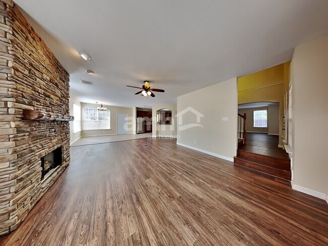 Building Photo - 1608 Hill Creek Drive