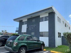 Building Photo - 2300 Pierce St