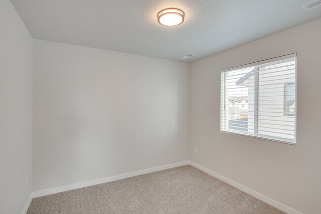 Foto del edificio - Modern Townhome ready for you today!