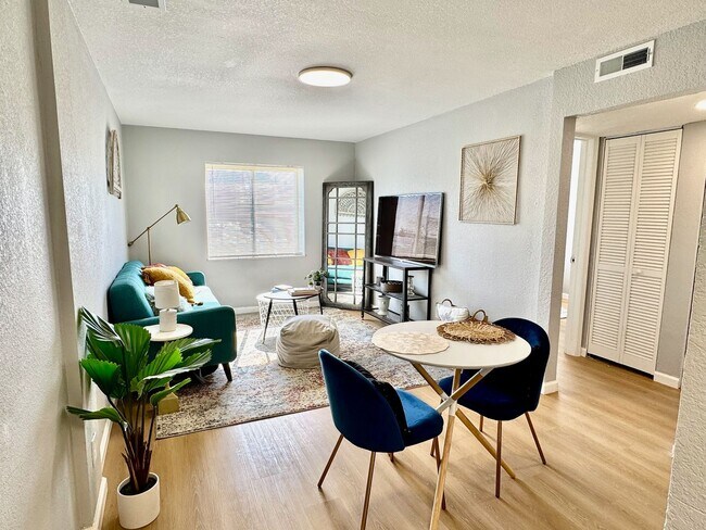 Foto del edificio - 2507 Hampton Ave