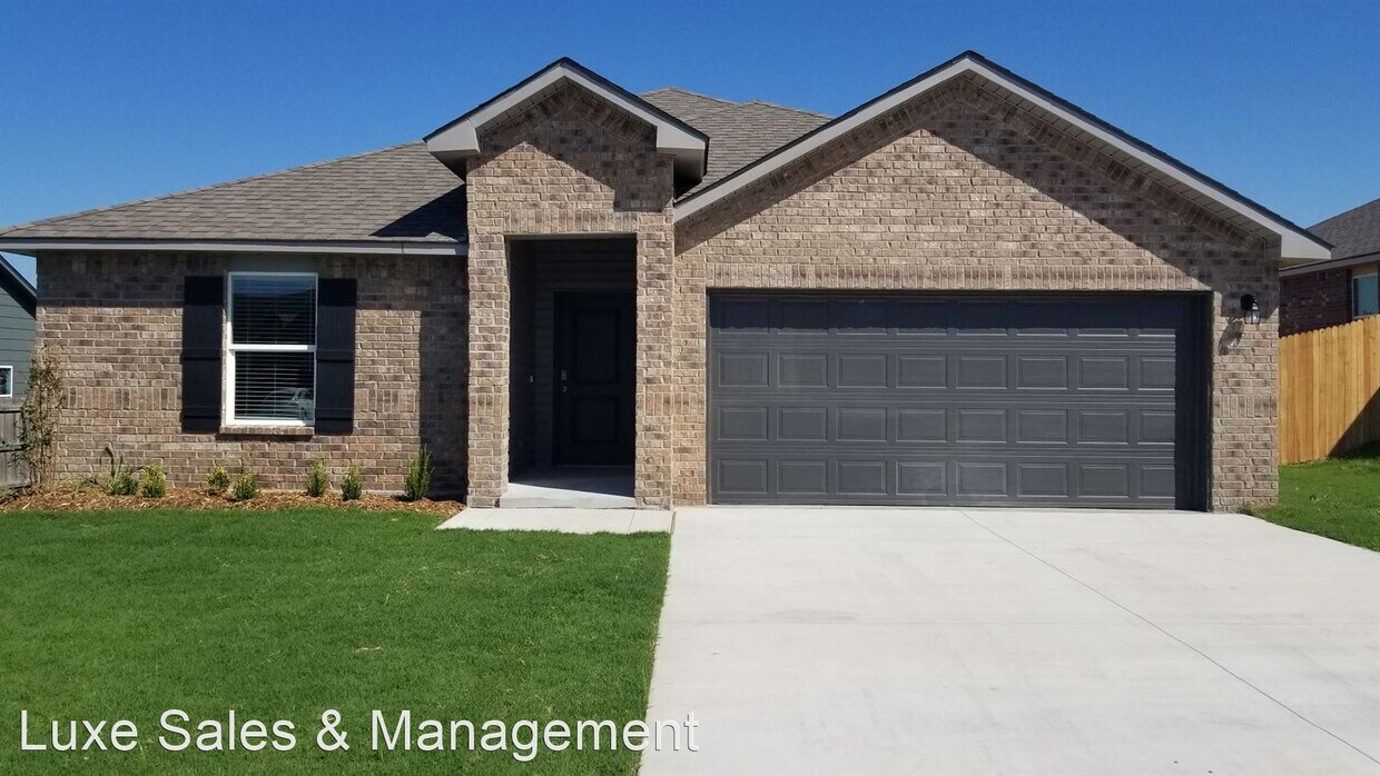 3206 Roman Cir, Bartlesville, OK 74006 House Rental in Bartlesville