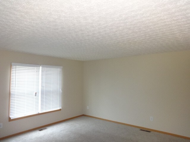 Foto del edificio - 256 Westedge Ct