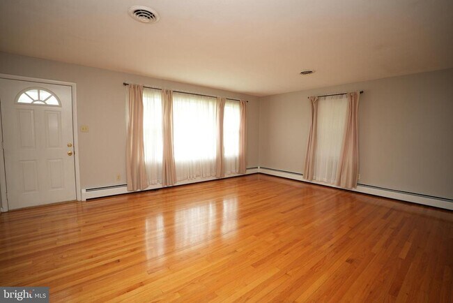 Foto del edificio - 20609 Point Lookout Rd