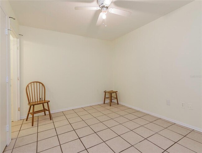 Building Photo - 4000 SW 23rd St