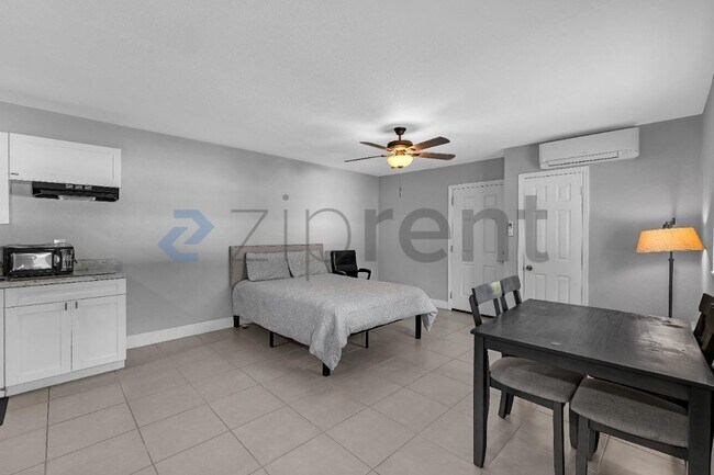 Foto del edificio - 3909 N Clearfield Ave