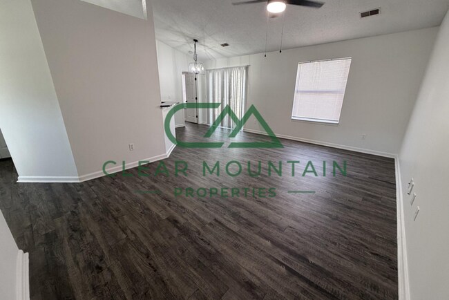 Photo - MOVE-IN SPECIAL! FREE RENT! House