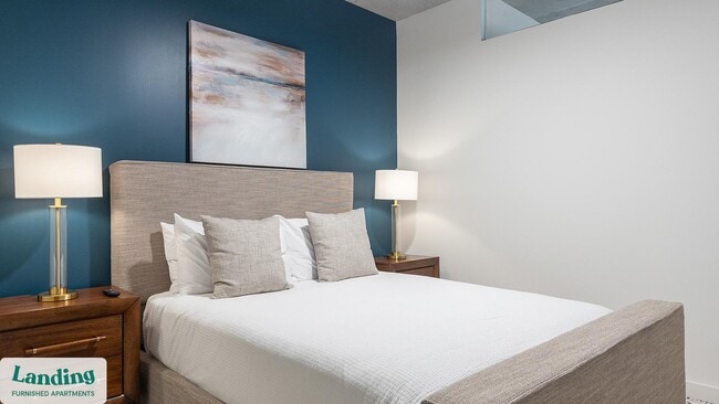 Building Photo - 221 Main St N