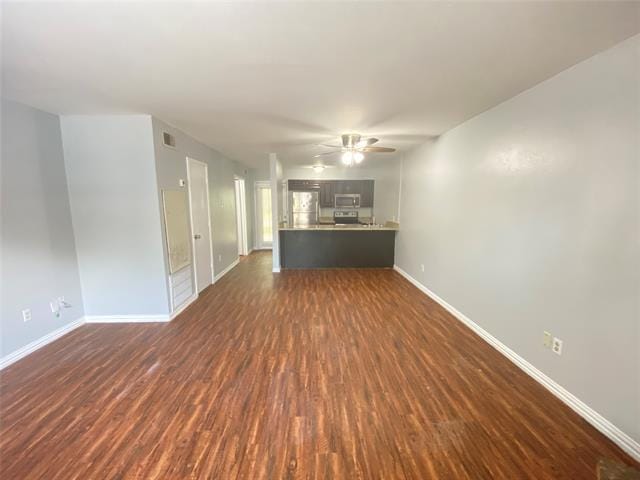 Building Photo - 207 Country Bend