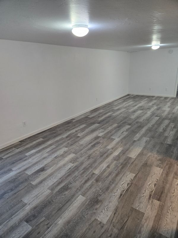 Building Photo - 110 5th Ave E