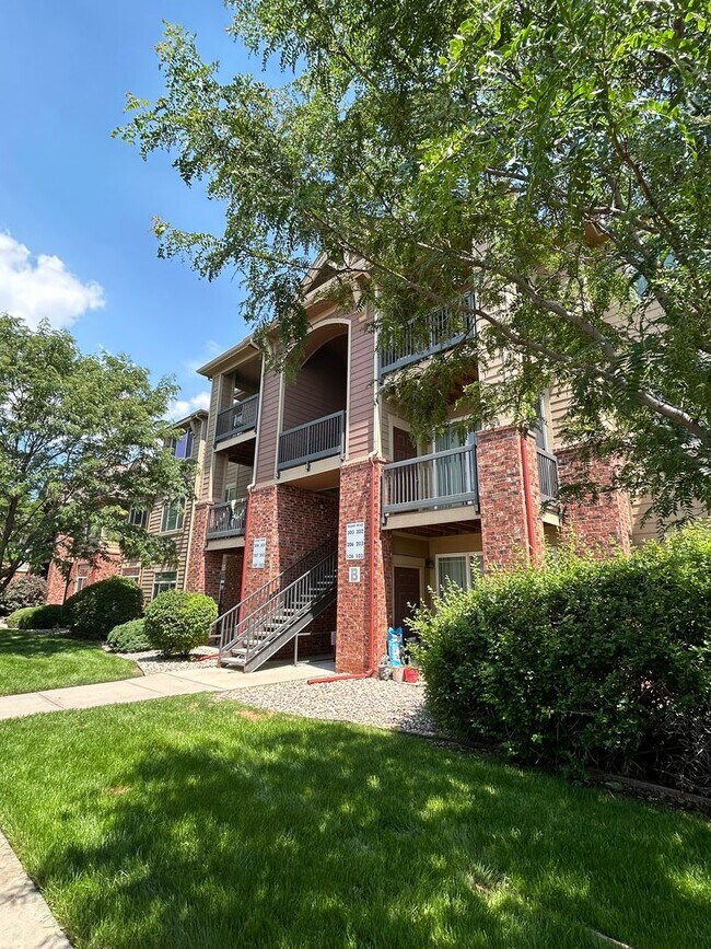 Building Photo - Modern Condo Living in the Heart of Fort C...