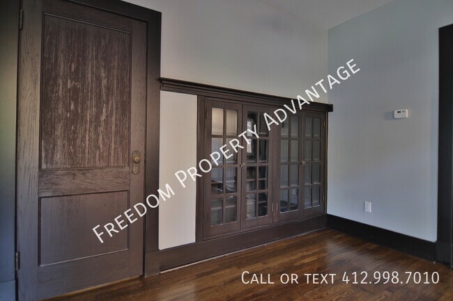 Foto del edificio - 431 E 10th Ave