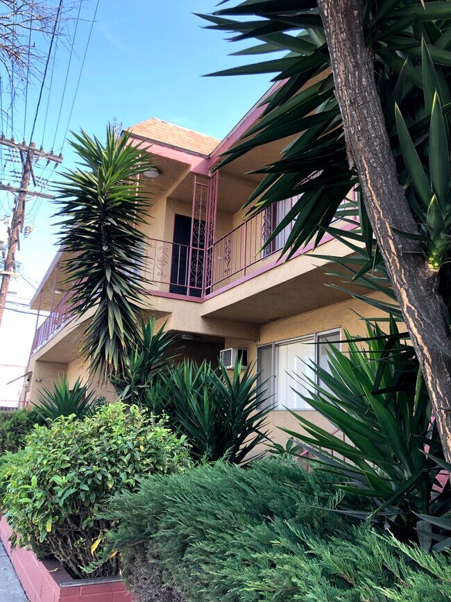 Building Photo - 4006 East Blvd