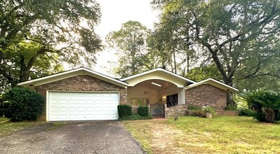 Building Photo - 2544 Coachman Ct