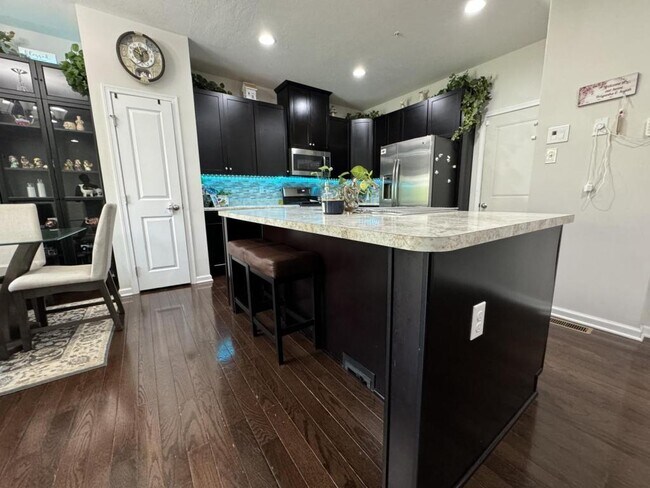 Building Photo - 150 Arbor Trail Dr