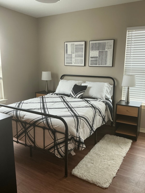 Building Photo - 516 Amy St