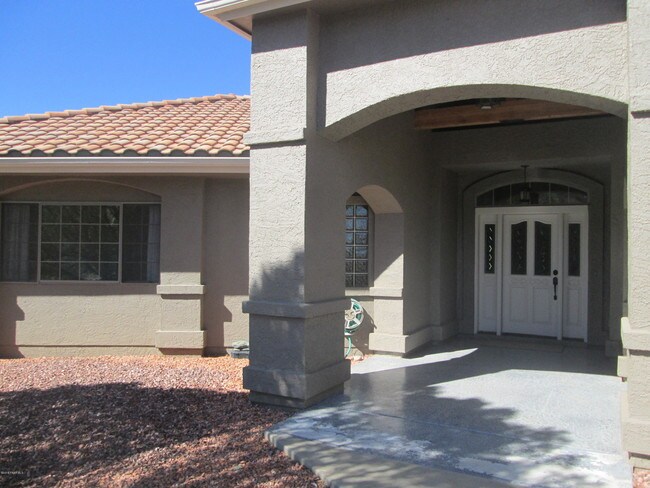 Building Photo - 65 N Fitzmaurice Dr