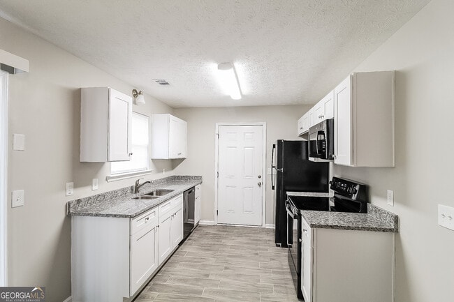 Building Photo - 6793 Creeks Edge Ct