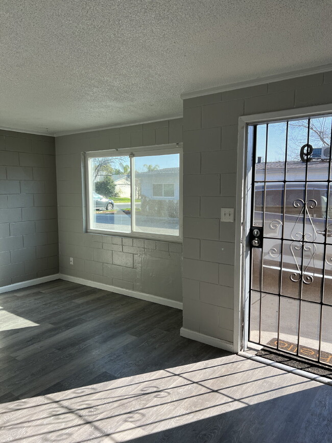 Building Photo - 782 Music Ave
