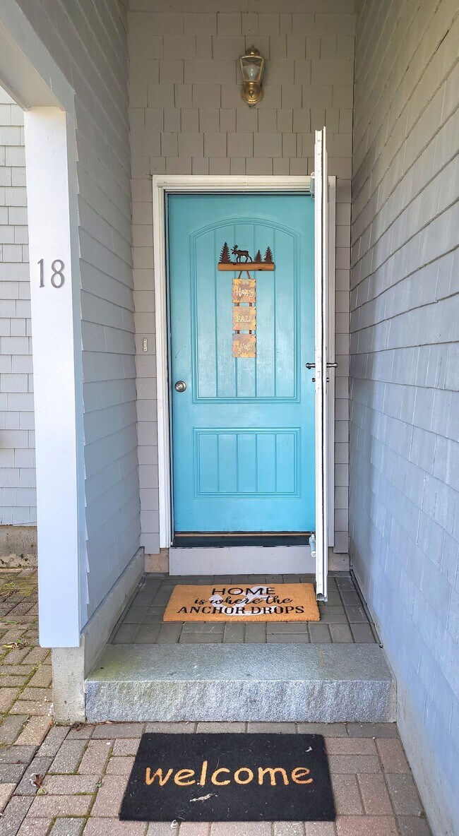 Entrada principal - 18 Beachwood Bay Dr