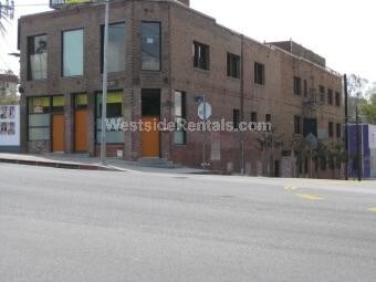 Primary Photo - 1700 E 4th St