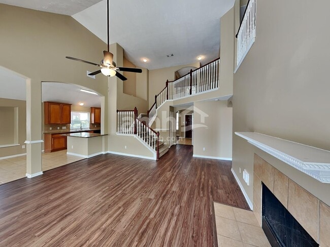 Building Photo - 2210 Two Trail Dr
