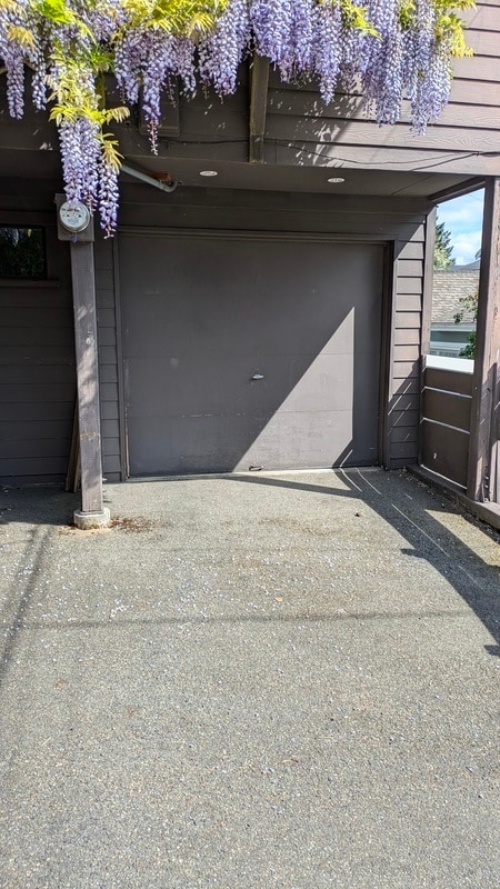 Building Photo - 2114 7th Ave W