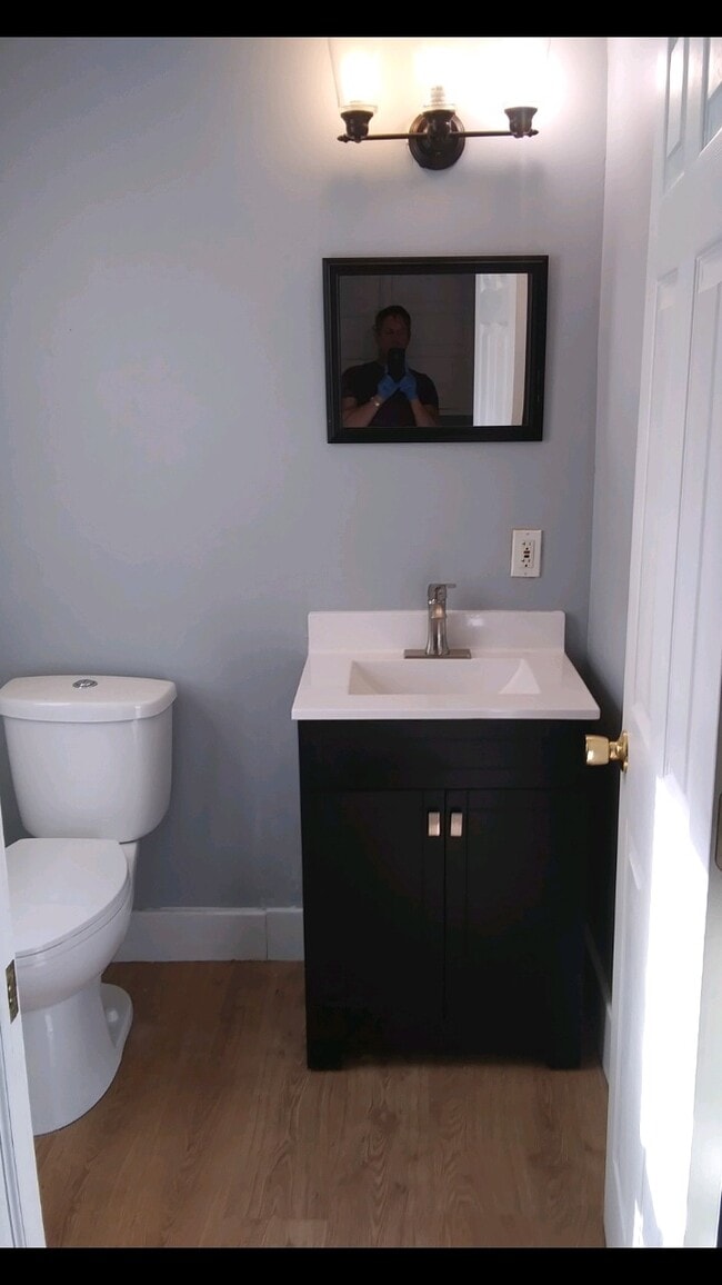 Foto del edificio - 634 Carlisle Ave