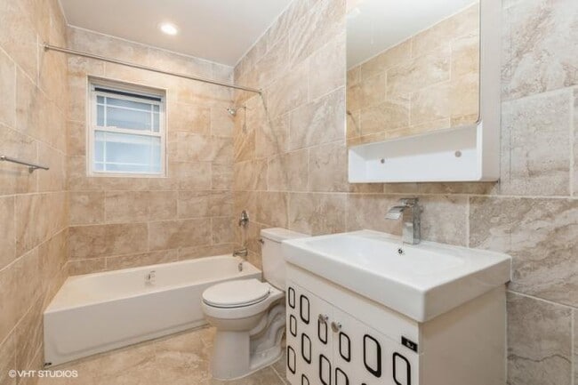 Building Photo - 2 bedroom in Chicago Heights IL 60411