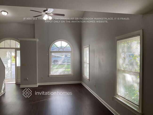 Foto del edificio - 3725 Oakwood Rd