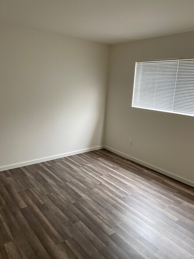 Foto del edificio - 3865 Almond Ave