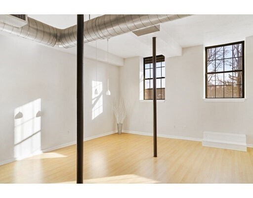 Foto del edificio - 441 Washington St
