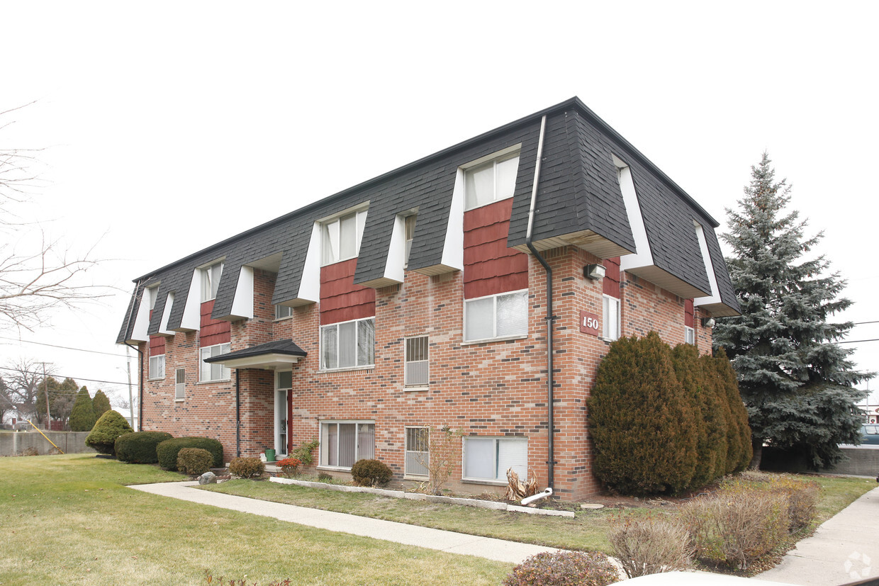 Primary Photo - 150 Arcola Ave