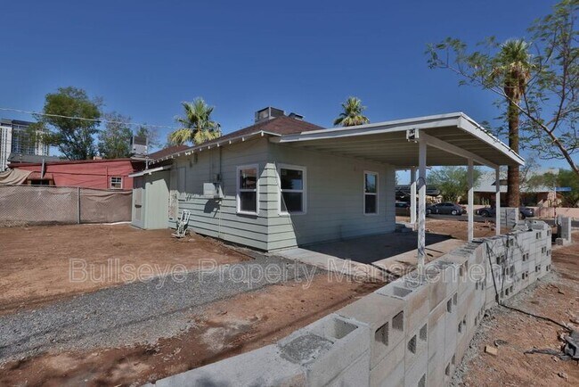 Foto del edificio - 925 E Garfield St