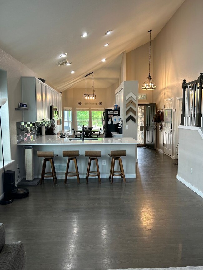 Building Photo - Beautiful Aurora Home for Rent